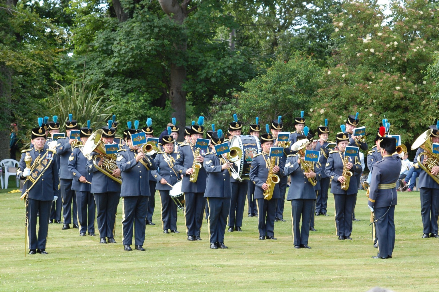 BANDS AT COURT Guided Tours of Mann